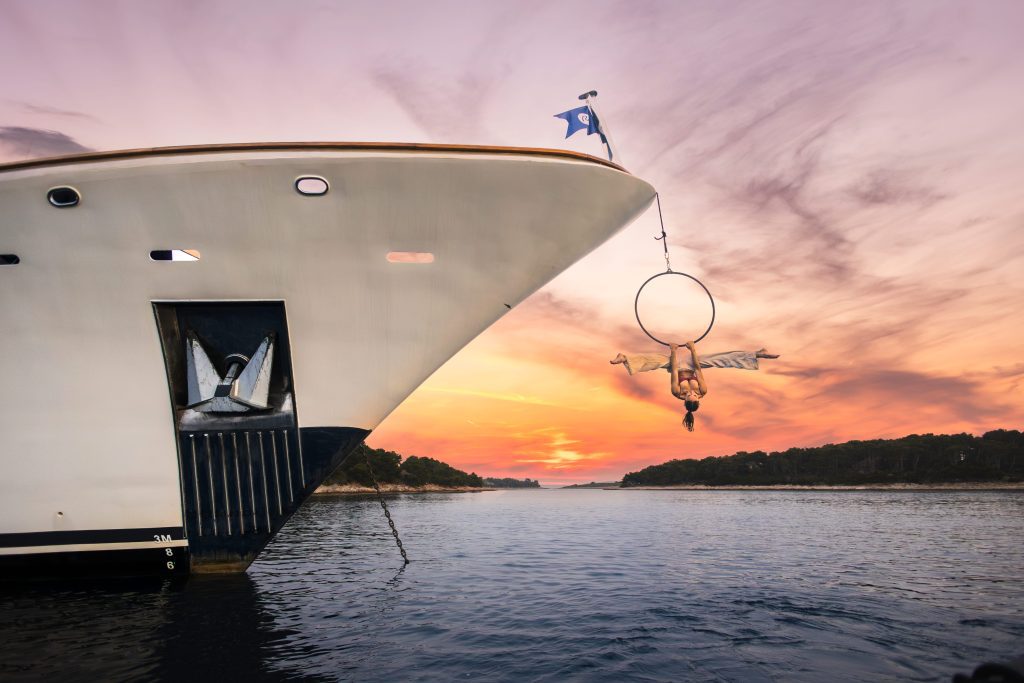 16. RIVA Sunset 16. RIVA Sunset