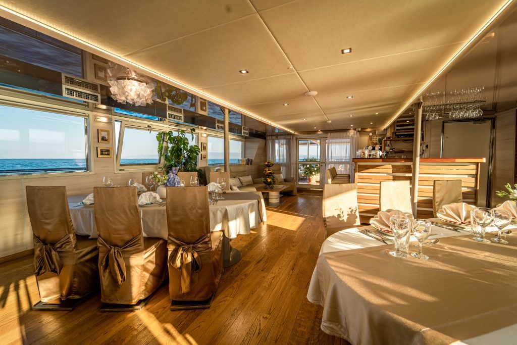 35. RIVA Formal dining in salon - Upper deck 35. RIVA Formal dining in salon - Upper deck