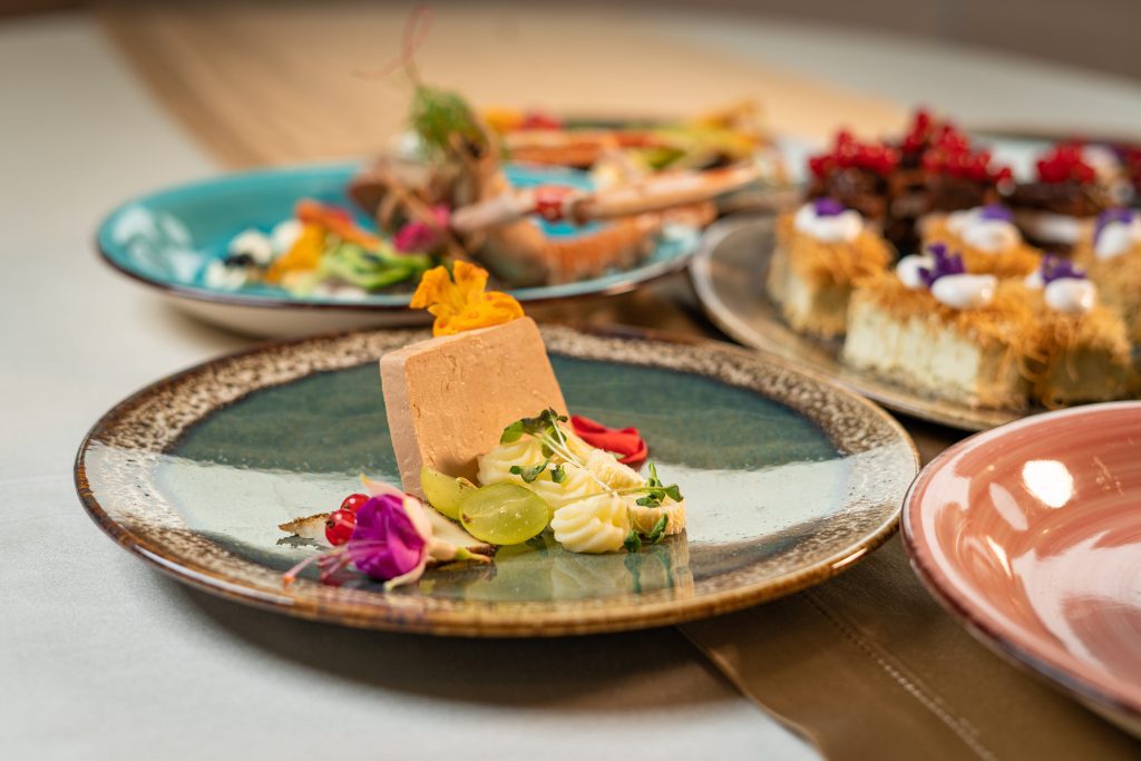 558397894-riva-food-25